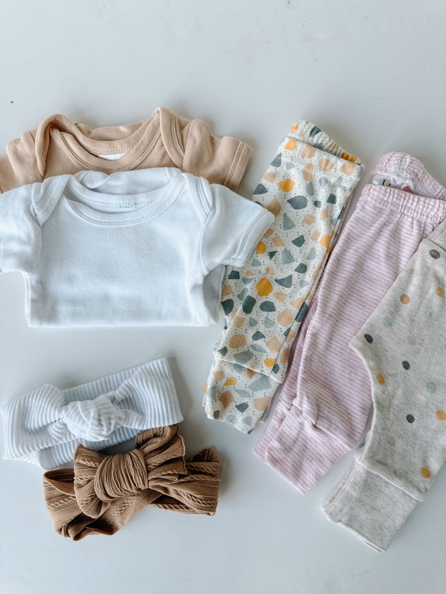 7-Piece Neutral Rainbow Basics [Newborn]