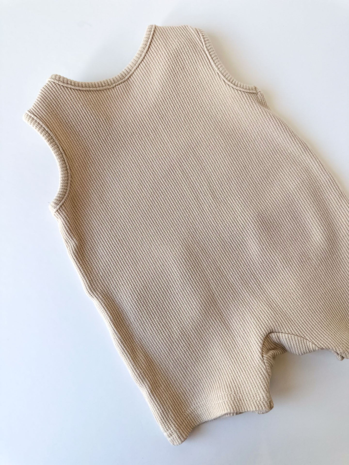 Oatmeal Waffle-Knit Romper [0-3m]