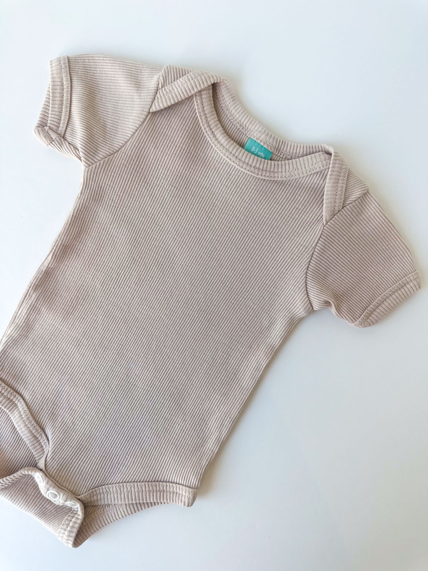 Soft and Cozy Ribbed Bodysuit [0-3m]